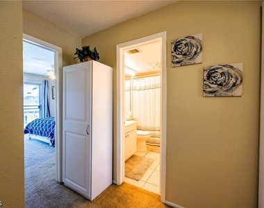 6777 Winkler Road - Photo Thumbnail 13