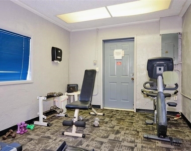 6777 Winkler Road - Photo Thumbnail 40
