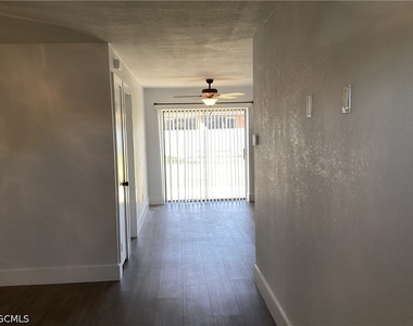 1123 Ne 15th Lane - Photo Thumbnail 12