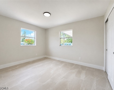 5422 9th Avenue - Photo Thumbnail 6