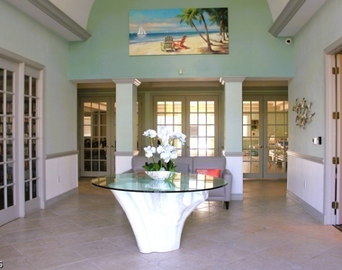 16625 Lake Circle Drive - Photo Thumbnail 4