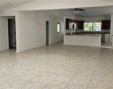 315 Cleveland Avenue - Photo Thumbnail 3