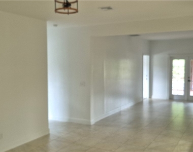 315 Cleveland Avenue - Photo Thumbnail 5