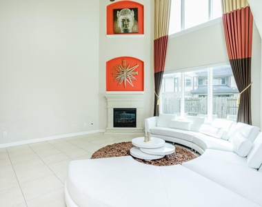 4622 Regal Shadow Lane - Photo Thumbnail 5