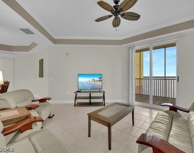 2745 1st Street - Photo Thumbnail 9