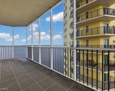 2745 1st Street - Photo Thumbnail 2