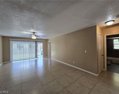 702 Se 47th Street - Photo Thumbnail 16