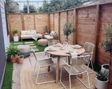 1045 Bonner St - Photo Thumbnail 3