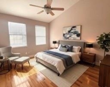 1045 Bonner St - Photo Thumbnail 9