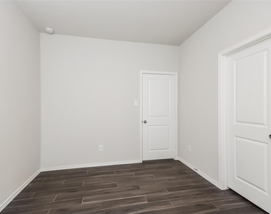 15264 Estrella East - Photo Thumbnail 12