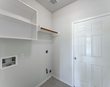 10103 Cottonwood Canyon Drive - Photo Thumbnail 20