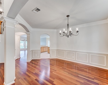 10103 Cottonwood Canyon Drive - Photo Thumbnail 8