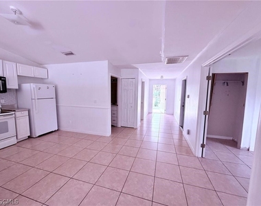 1221 E 12th Street - Photo Thumbnail 4