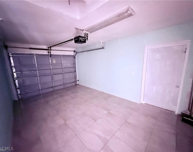 1221 E 12th Street - Photo Thumbnail 14