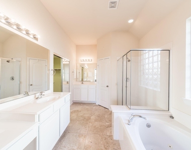 607 Overdell Drive - Photo Thumbnail 16