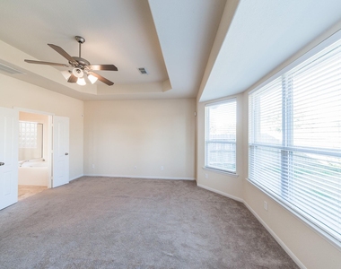 607 Overdell Drive - Photo Thumbnail 15