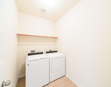 607 Overdell Drive - Photo Thumbnail 23