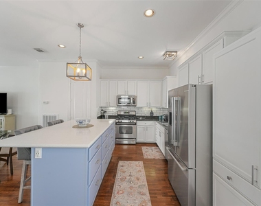 1616 Utah Street - Photo Thumbnail 3