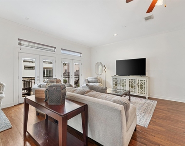 1616 Utah Street - Photo Thumbnail 7