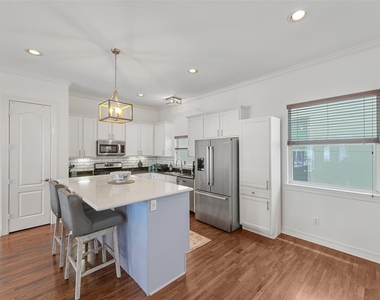 1616 Utah Street - Photo Thumbnail 4