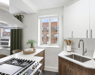  East 23rd Street - Photo Thumbnail 3