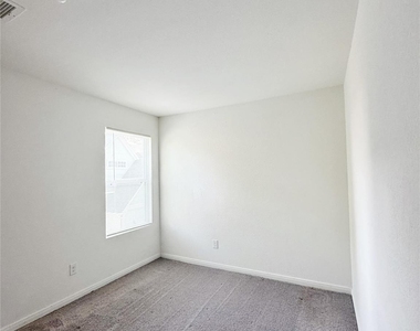 245 Water Oak - Photo Thumbnail 8
