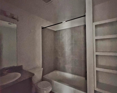 245 Water Oak - Photo Thumbnail 11