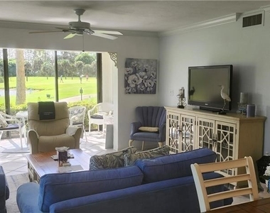 219 Fox Glen Drive - Photo Thumbnail 9