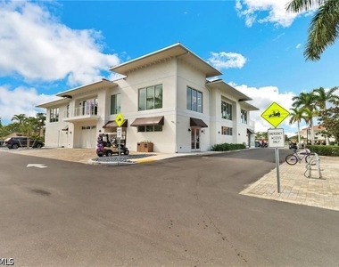 219 Fox Glen Drive - Photo Thumbnail 28