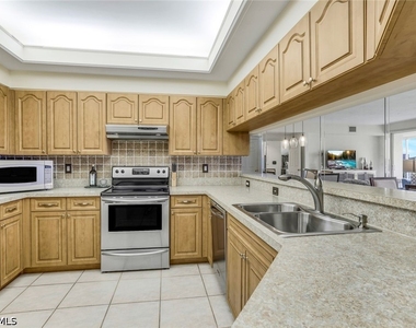 9380 Gulf Shore Drive - Photo Thumbnail 5