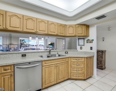 9380 Gulf Shore Drive - Photo Thumbnail 6