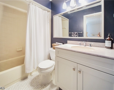 2058 Arbour Walk Circle - Photo Thumbnail 8