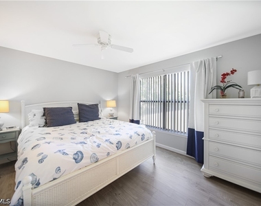 2058 Arbour Walk Circle - Photo Thumbnail 7