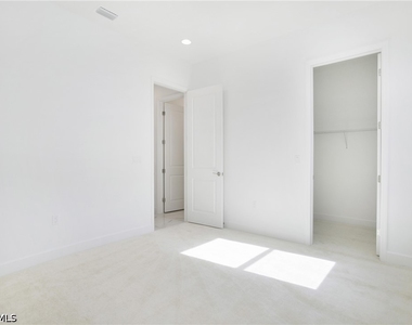 20195 Ainsley Street - Photo Thumbnail 19