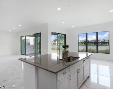 20195 Ainsley Street - Photo Thumbnail 15