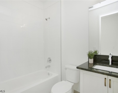 20195 Ainsley Street - Photo Thumbnail 33