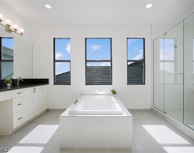20195 Ainsley Street - Photo Thumbnail 27