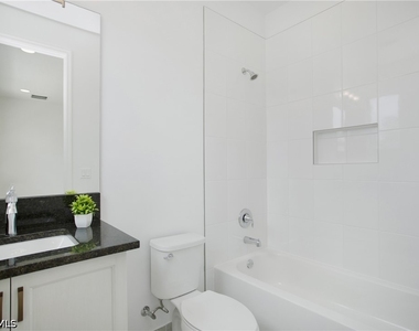 20195 Ainsley Street - Photo Thumbnail 41