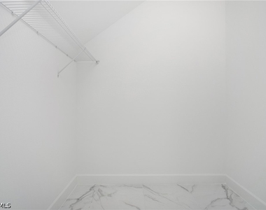 20195 Ainsley Street - Photo Thumbnail 16