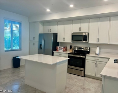 5835 Double Eagle Circle - Photo Thumbnail 13