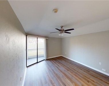 2231 E 5th Street - Photo Thumbnail 7