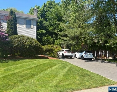 606 Orangeburgh - Photo Thumbnail 1