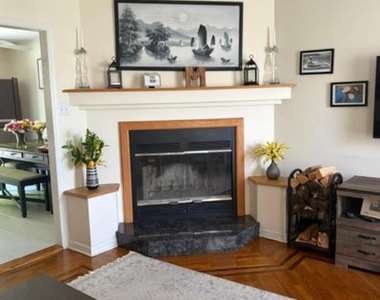 606 Orangeburgh - Photo Thumbnail 7