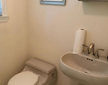 606 Orangeburgh - Photo Thumbnail 13