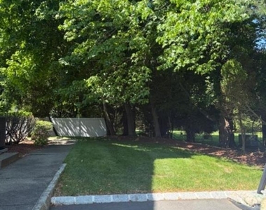 606 Orangeburgh - Photo Thumbnail 33
