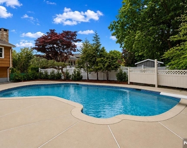 230 Orchard - Photo Thumbnail 21