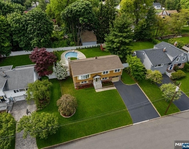 230 Orchard - Photo Thumbnail 23