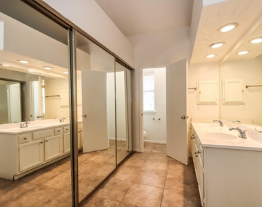 16602 Quiet Trail Drive - Photo Thumbnail 10
