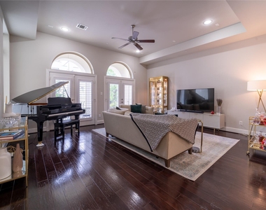 4008 Barnes Street - Photo Thumbnail 10