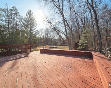 324 Brook - Photo Thumbnail 36